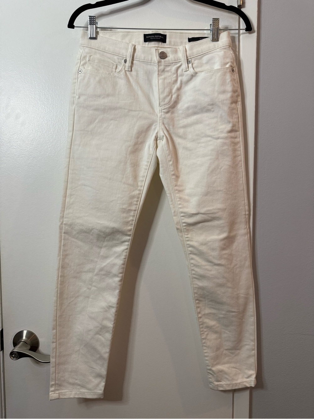 Banana Republic White Skinny Jeans - Clean Slim Fit
